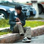 불구<b>인척</b> 연기하는 어이없는 중국남성