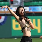 2006 올스타전 <b>치어</b>리더 가슴 노출 사고 !!!