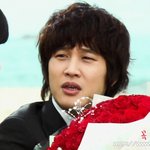 [꽃 찾으러 왔단다] 검은<b>정장</b> 잘 어울려~