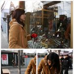 <b>인사동</b> 거리 구경중인 이수경, 누구랑 갔을까?