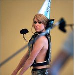 반라로 영화 촬영 중인 루머 <b>윌리스</b>