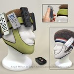 <b>리모</b>콘 못 찾겠어? 그럼 '머리를 써' ㅋㅋ