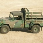 군용차 vs 사제차