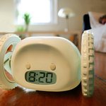 clocky - 도망다니는 <b>알람</b>시계