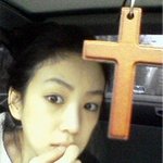려원 이제는 십자가와 함께 <b>셀카</b>를~절대 멈추지 않는 <b>셀카</b>