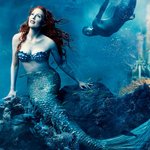 인어공주로 완벽하게 변신 한 줄리안 무어