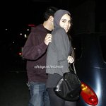 린제이로한 쫄바지만 입은 패션,살짝 <b>민망</b>