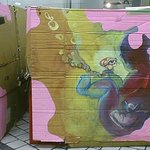 홈리스들의 박스집을 캔버스 삼은 페인터 junichiro <b>take</b>