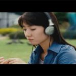<괴물>의 헤드폰녀 영화장면과 <b>실제</b>모습