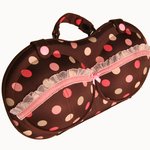 여성용 속옷을 위해 태어난 브라백