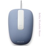 물로 세척하는 마우스