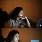 노트북 앞에선 박지윤도 <b>폐인</b> 모드?