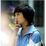중국 고등<b>학생</b>들, 길거리에서 뭐해?