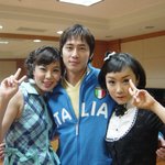 강지환, <b>차마</b> 여자허리에 손은 못두르겠고....