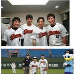 야구장에서 시구-<b>시타</b> 한 안성기, 조한선