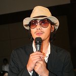 <b>듀크</b> 김지훈, 방송서 성형 고백