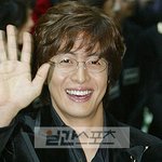 [욘사마 섭외실패] 배용준 섭외 실패 nhk 회장 <b>사퇴</b>