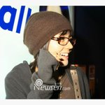 뿔테 쓴 한가인, <b>옆선</b>이 조각이야