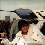 장동건 <b>첨보</b>는 화보사진..컨셉은뭐고 저기는 어딜까?