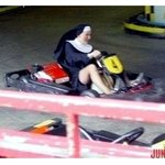 <b>수녀</b>님의 질주본능!