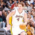 브리트니, nba 선수 <b>루크</b> 월튼과 열애