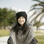 이나영 <b>모자</b>가 너무 큰 화보~