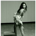 최고의 몸매, 김사랑의 화보! 은근한 <b>도발</b>적 포스