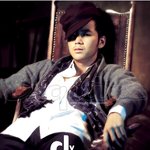 <b>댄디보이</b>로 변신한 장근석, 눈빛은 야릇~