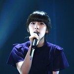 진한퍼플색원피스입은 태연, <b>실크</b>피부 자체발광 뿅뿅