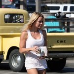 <b>왕년</b>의 섹시스타 파멜라 앤더슨! 역시 나이는 못속여ㅠ