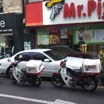 미스터 피자의 <b>응징</b>.