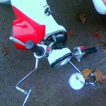 ★사진[有]★<b>스쿠터</b> 타고 학교가다가 할아버지 피해서 혼자 사고났어요