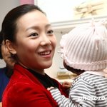 <b>윤태영</b>과 결혼한 임유진, 오랜만에 예쁜 딸과 나들이