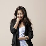 미친 새다리 돋보이는 홍수현! <b>상의</b>만 입은거임?