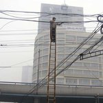 전기<b>공사</b>하시는 아저씨