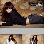 허리 곡선이 돋보여! 신민아의 <b>도발</b>적인 모습!