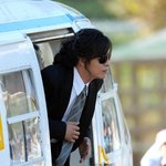 <b>헬기</b>타고 훈장 받으러 간 배용준! 포스 대박~