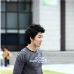 멋진 외모를 소유한 <b>이현진</b>, 부족했던 코 손봤니?