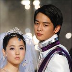 <b>앙드레</b>김 패션쇼 선 '샤이니'민호! 왕자님포스 좔좔~