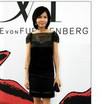 <b>독특</b>한 패션으로 시선 확 잡은 백지연아나운서-이혜영