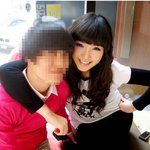 미용실에서 <b>만난</b> 김새롬, 팬 격하게 껴안으셨<b>당</b>~