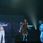 같은 <b>옷</b> <b>입</b>은 보아 vs 이효리! 누가 더 나아?