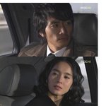 국자 얼굴 부셔질까 조심조심 만지는 <b>동철</b>