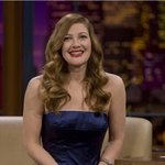 빨간 립스틱의 <b>드류</b>베리모어! 떡대가 장난 아니네~