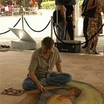 바닥에 그림을 그렸더니....