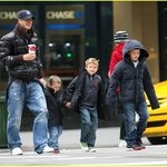 나들이나온 <b>베컴</b>과 세아들! 진심 훈훈한 가족ㅠ