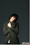모성애 자극하는 조인성의 <b>포즈</b>ㅋ 약한남자 컨셉?ㅋ