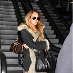 날렵해진 턱선의 <b>린지</b>로한, 격하게 살빠진듯