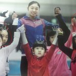 김연아랑 찍는데 인상좀 <b>피지</b>?
