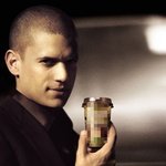 매력적인 <b>악역</b>이란 수식어론 한참 부족한 남자, 티백!